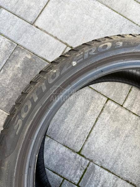 Pirelli 245/40 R19 Zimska