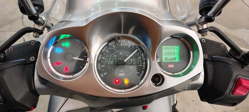 Aprilia Scarabeo 250 i.e.
