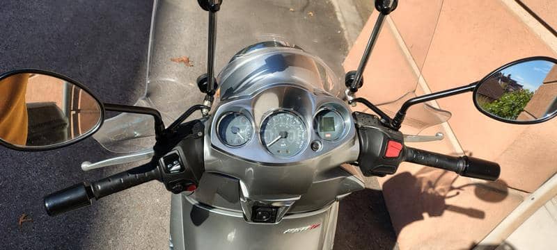 Aprilia Scarabeo 250 i.e.