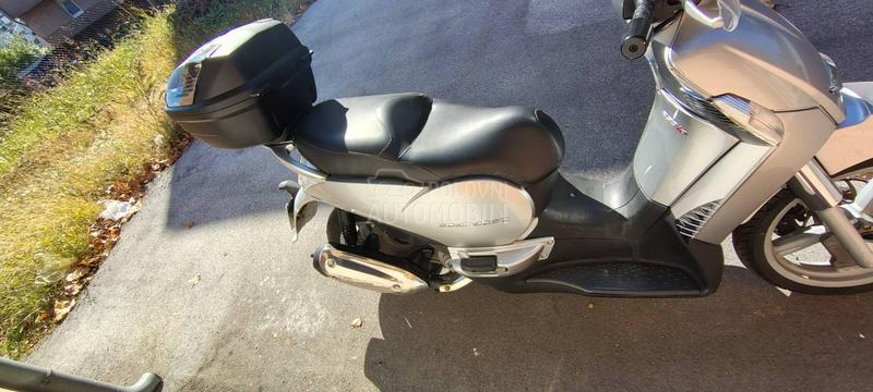 Aprilia Scarabeo 250 i.e.