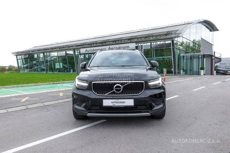 Volvo XC40 T3 Momentum Volvo XC40 T3 Momentum