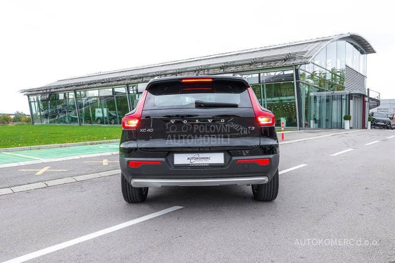Volvo XC40 T3 Momentum Volvo XC40 T3 Momentum