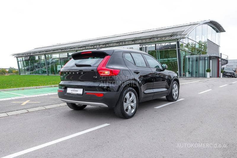 Volvo XC40 T3 Momentum Volvo XC40 T3 Momentum