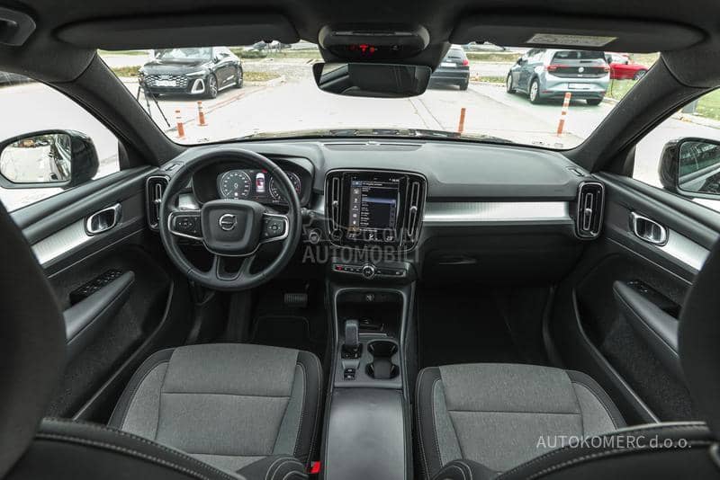 Volvo XC40 T3 Momentum Volvo XC40 T3 Momentum