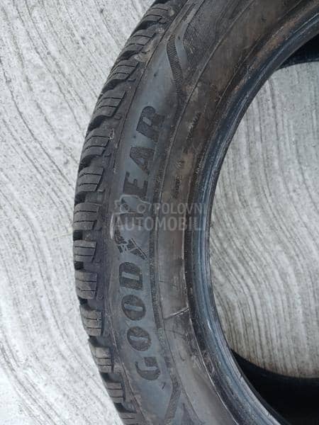 Goodyear 195/55 R16 Zimska