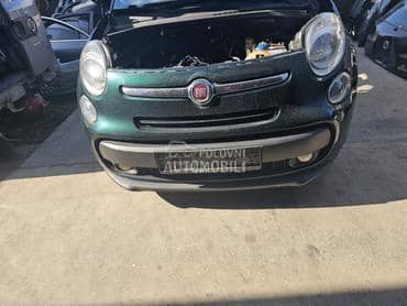Prednji branik zeleni390/B za Fiat 500L od 2013. do 2017. god.