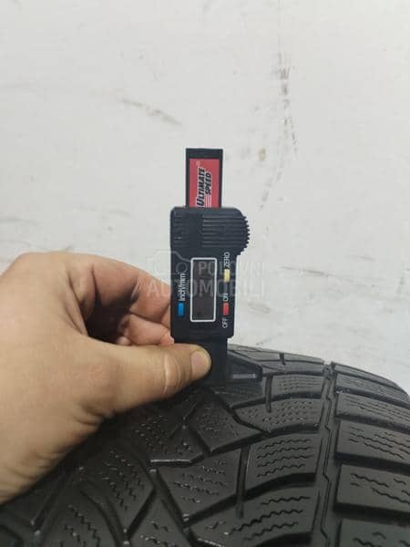 Dunlop 205/60 R16 Zimska