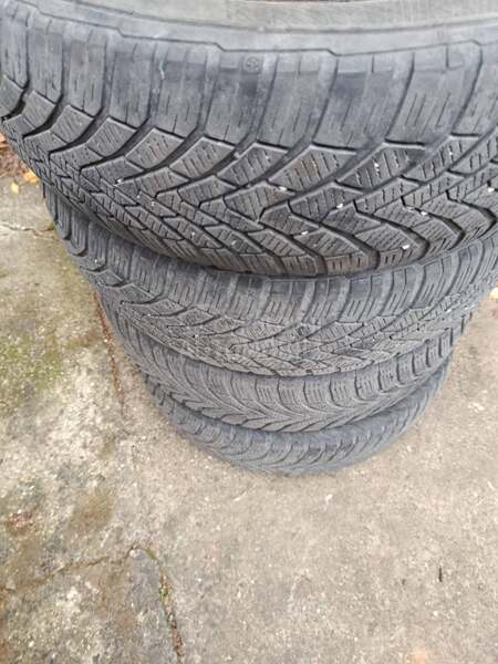 Vredestein 195/65 R15 Zimska