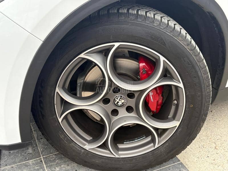 Alfa Romeo Stelvio 2.0 Q4 280 Super