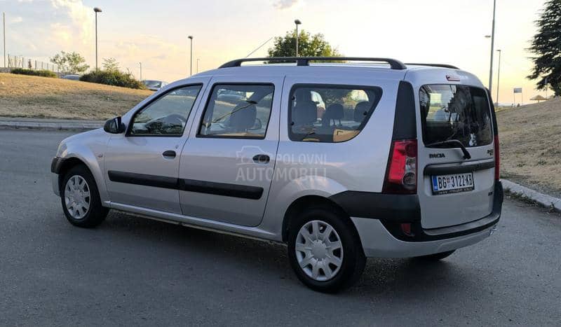 Dacia Logan 1.5 DCI 7 sedista Dacia Logan 1.5 DCI 7 sedista