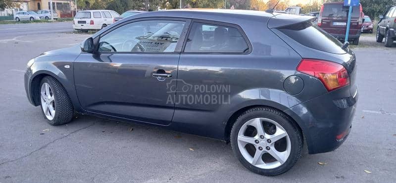 Kia cee`d  Kia cee`d