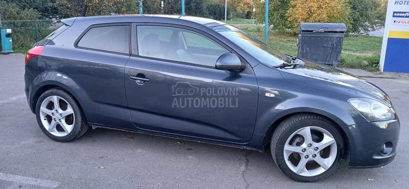 Kia cee`d  Kia cee`d
