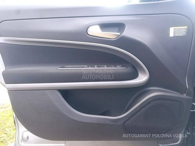 Jeep Avenger 1.2 LONGITUDE