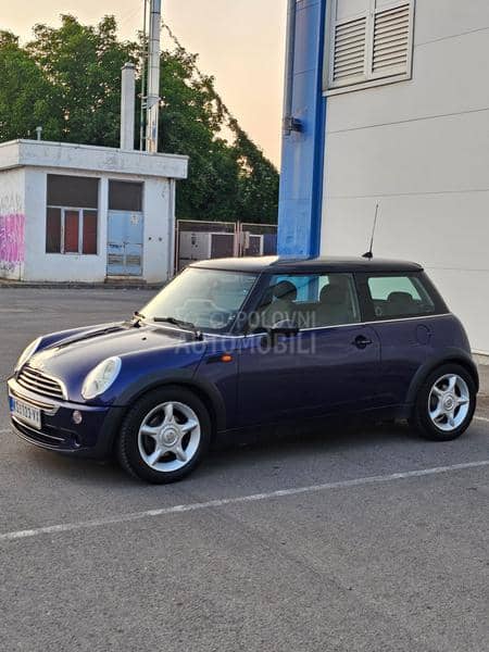 MINI Cooper 1.6
