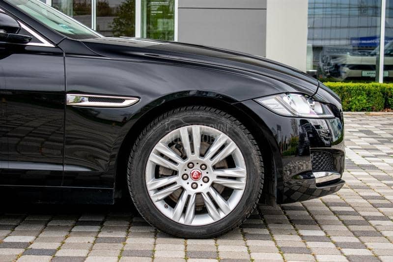 Jaguar XF 20d AWD