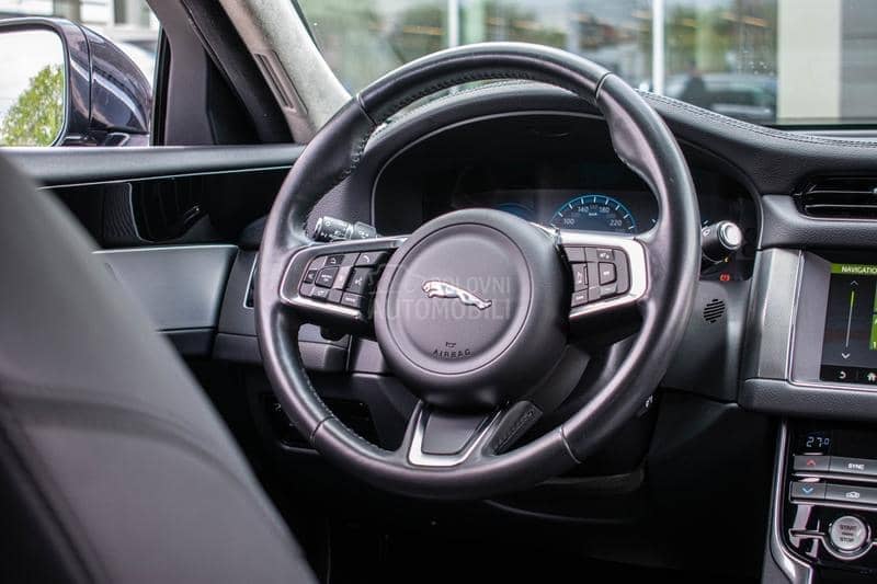 Jaguar XF 20d AWD