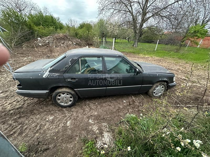 Mercedes Benz W124 300D