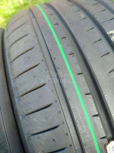 Yokohama 245/45 R18 Letnja