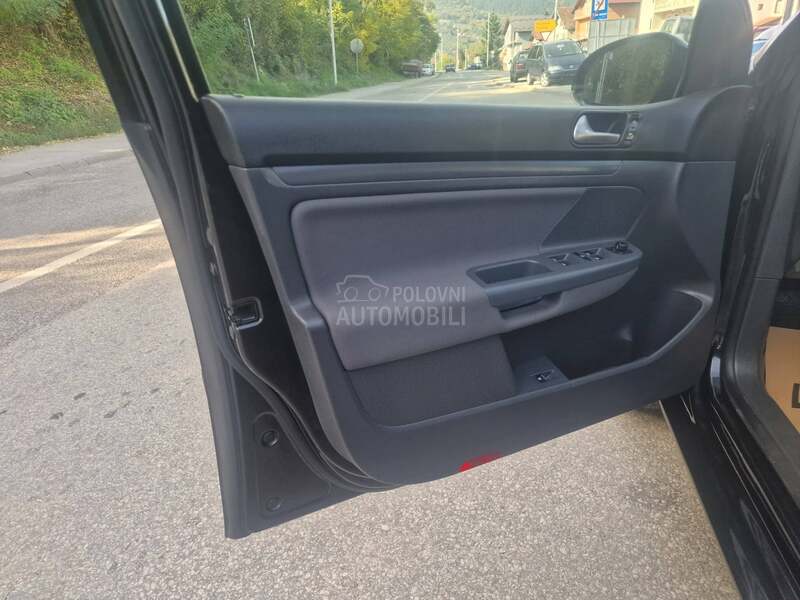 Volkswagen Golf 5 N.OV