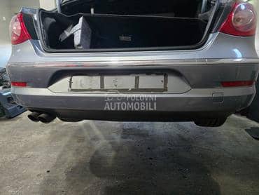 Zadnji branik za Volkswagen Passat CC od 2006. do 2011. god.