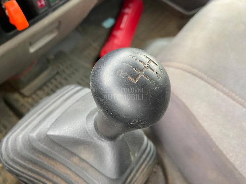 Renault Maxity 150 DXi