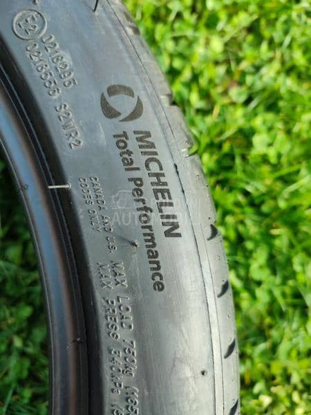 Michelin 245/40 R19 Letnja