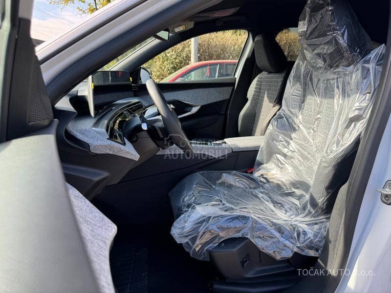 Peugeot 3008 HY Allure 136