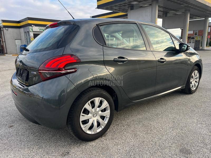 Peugeot 208 1.2