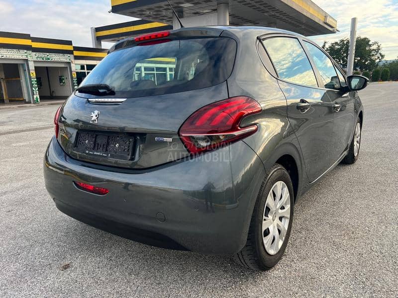 Peugeot 208 1.2