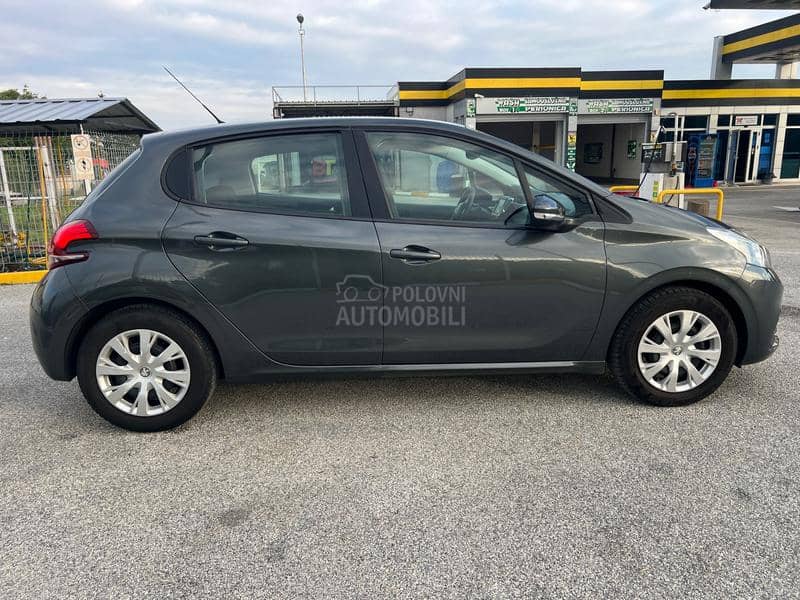 Peugeot 208 1.2