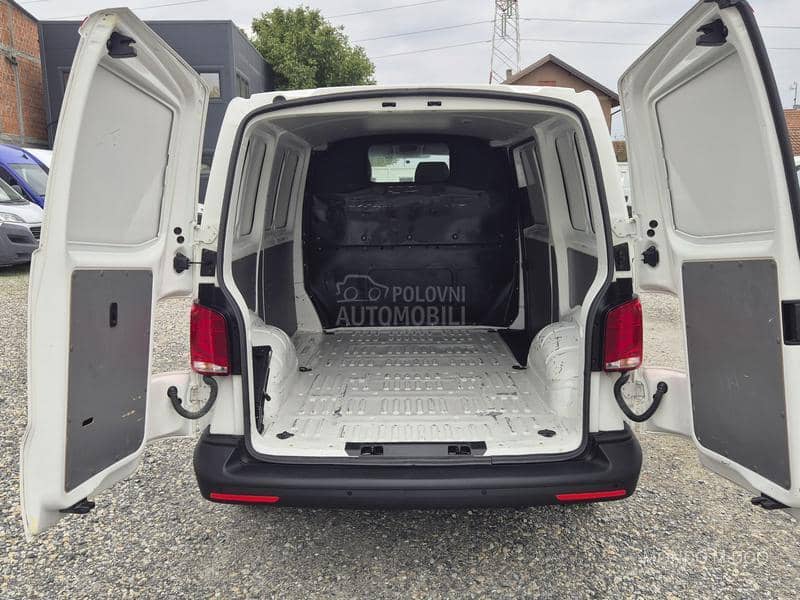 Volkswagen Transporter T6 2.0 TDI L1H1