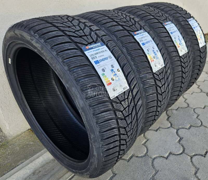 Hankook 225/40 R19 Zimska