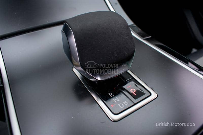 Land Rover Range Rover Velar SE D200