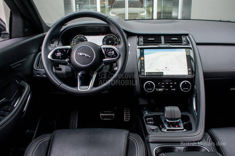 Jaguar E-Pace P 160