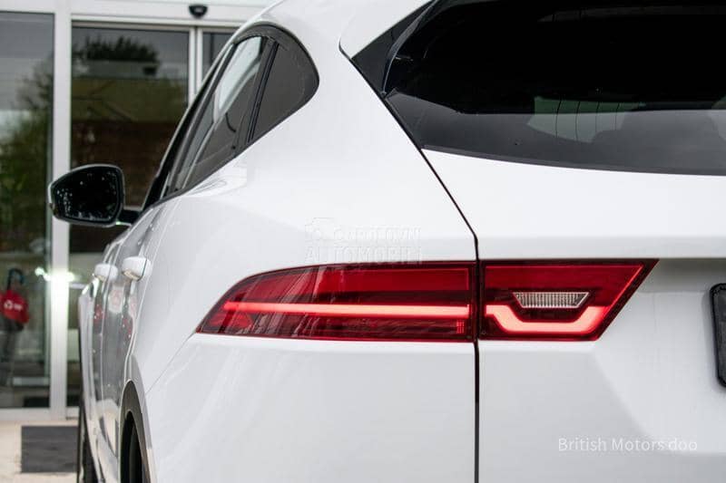 Jaguar E-Pace P 160