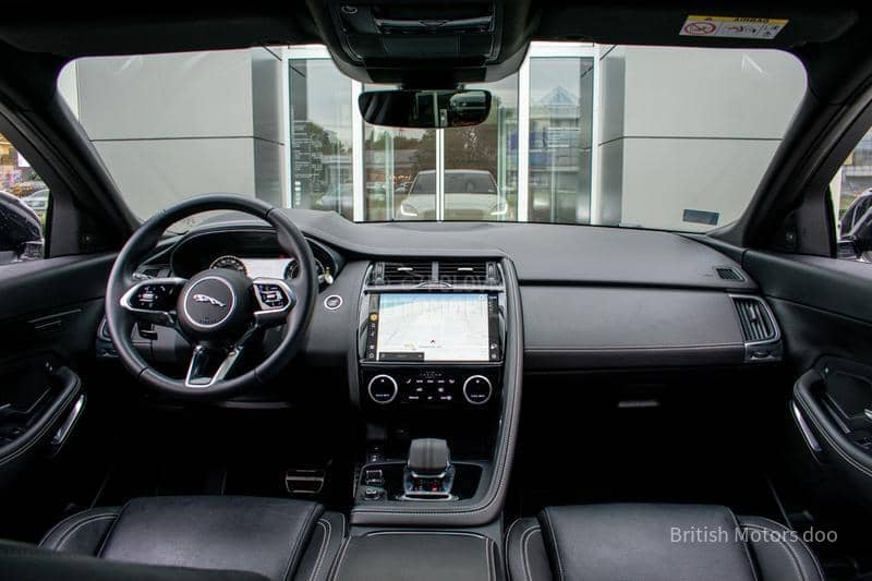 Jaguar E-Pace P 160