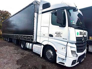 Mercedes Benz actros mega