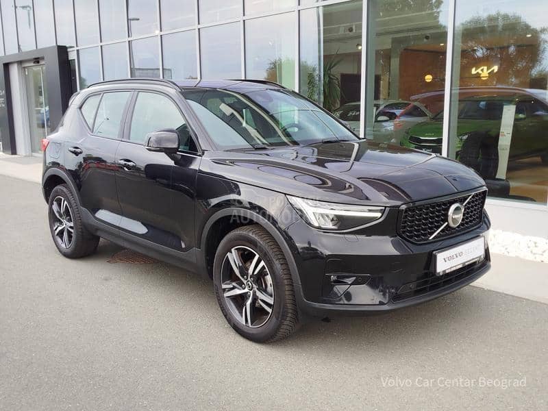 Volvo XC40 T2 PLUS DARK A/T