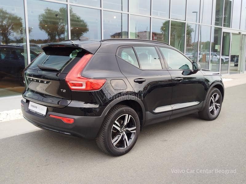 Volvo XC40 T2 PLUS DARK A/T