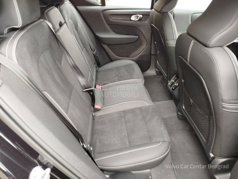 Volvo XC40 T2 PLUS DARK A/T