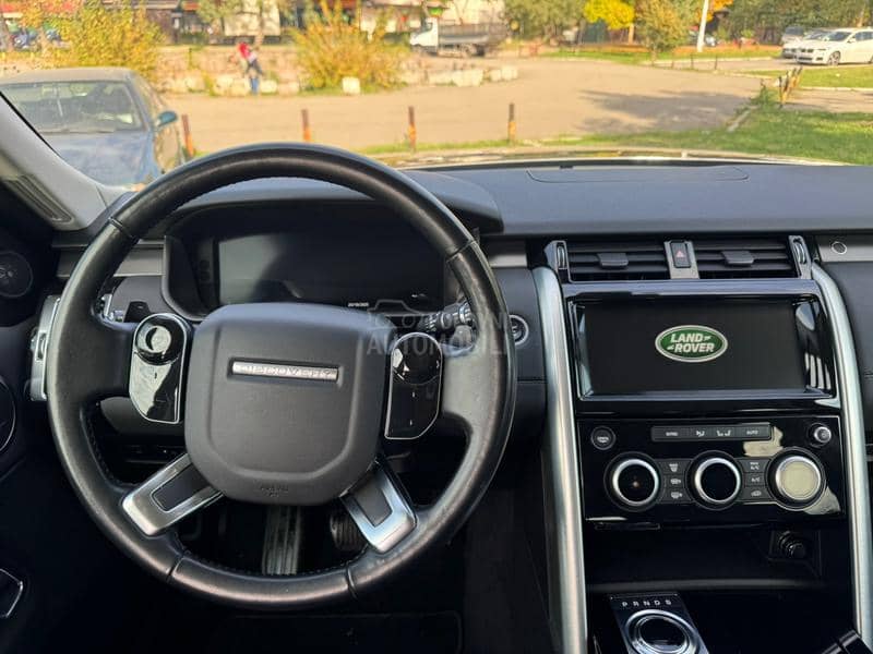 Land Rover Discovery HSE MATRIX