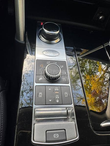 Land Rover Discovery HSE MATRIX