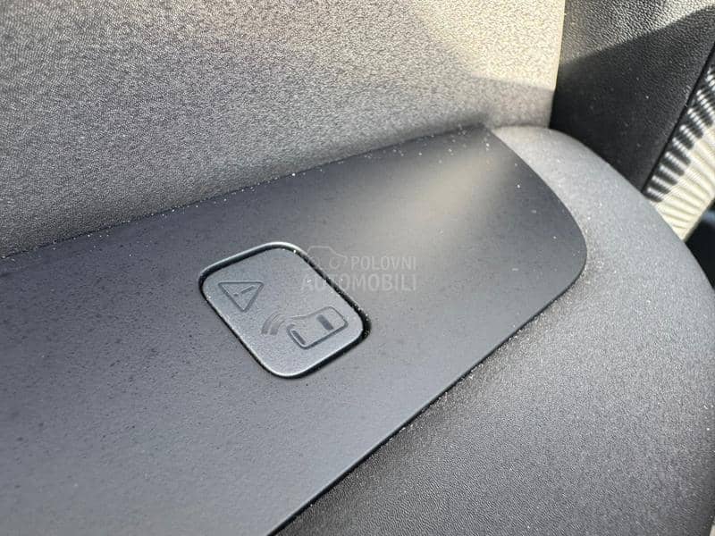 Land Rover Discovery HSE MATRIX