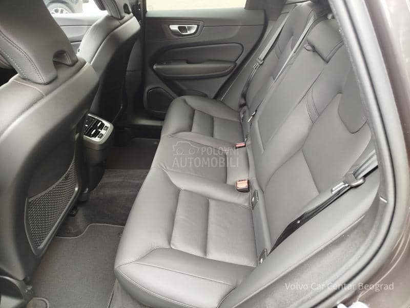 Volvo XC60 B4 AWD ULTIMATE DARK