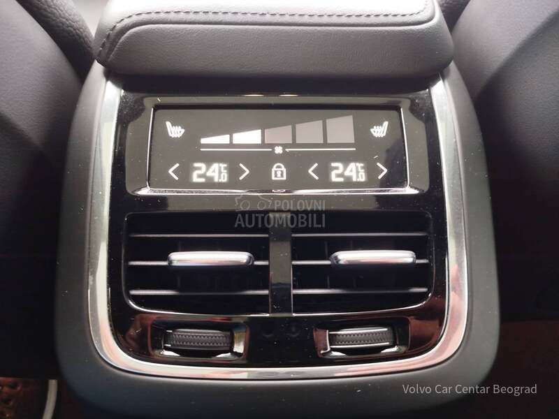 Volvo XC60 B4 AWD ULTIMATE DARK