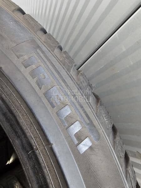Pirelli 225/45 R18 Zimska