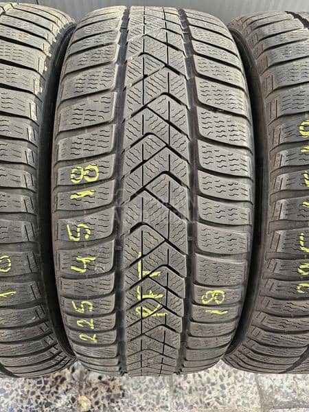 Pirelli 225/45 R18 Zimska