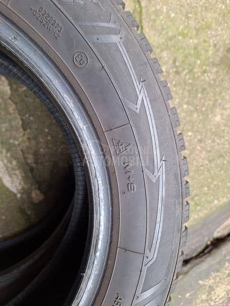 Goodyear 185/60 R15 Zimska