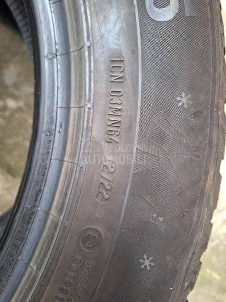 Semperit 215/65 R17 Zimska