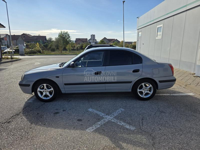 Hyundai Elantra 